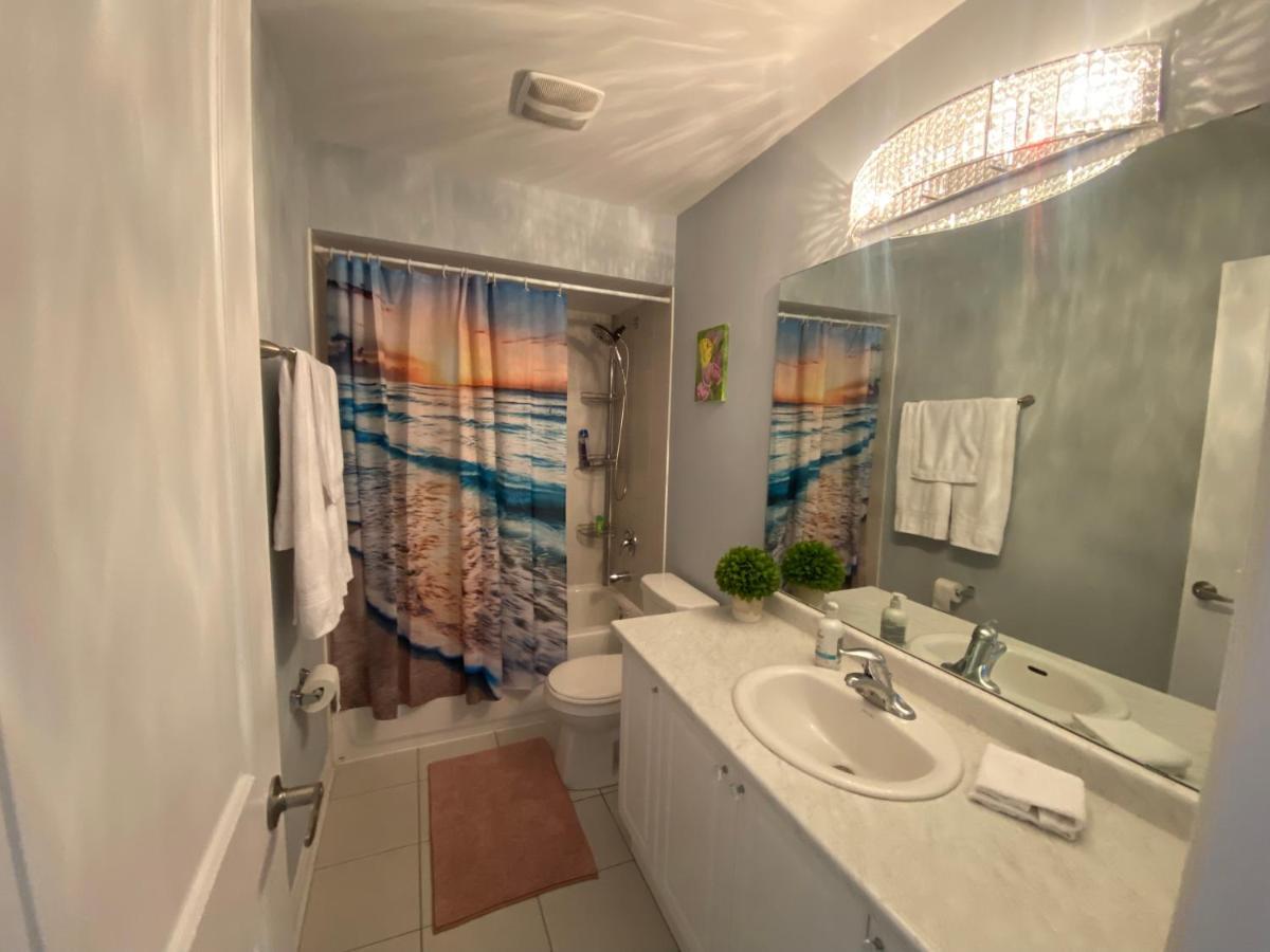 2 Bedroom With 2 Ensuites Unit In Richmond Hill Exteriér fotografie